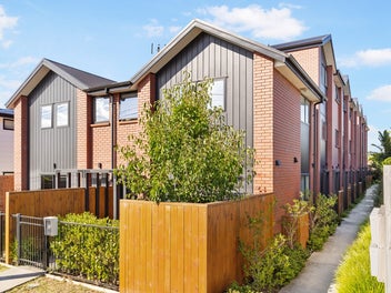 6/19 Karamu Street, Te Atatū Peninsula, Auckland