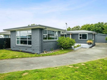 25 Camelia Place, Islington, Christchurch