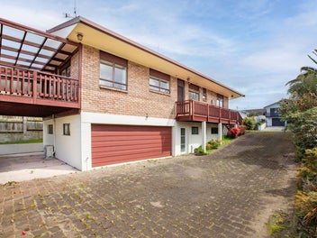 29 Lachlan Drive, Dinsdale, Hamilton