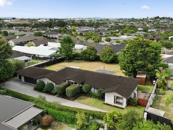 16 Hampshire Court, Flagstaff, Hamilton