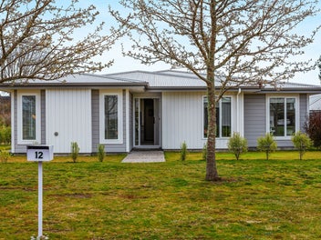 12 Bastille Court, Rangatira Park, Taupo