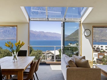 12A Sainsbury Road, Fernhill, Queenstown