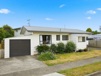 2 AWATEA PLACE, Tāhunanui, NELSON