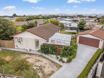 17 Jacaranda Place, Parklands, Christchurch