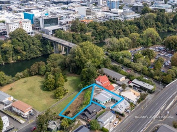 169 River Road, Hamilton East, Hamilton