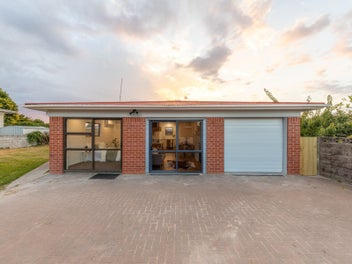 34 Fenwick Crescent, Hillcrest, Hamilton