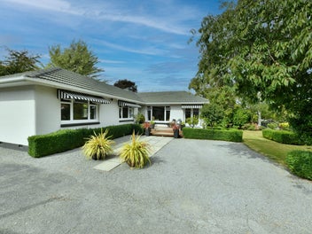 19 Middlepark Road, Sockburn, Christchurch