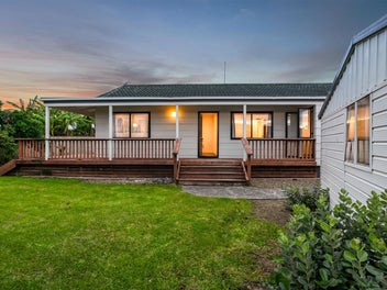 5 Posa Avenue, Henderson, Auckland