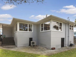 11 Pelorous Street, Paparangi, Wellington