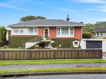 87 Rangituhi Crescent, Takapuwahia, Porirua