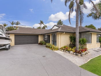 3 Gibbia Way, Beachlands, Auckland