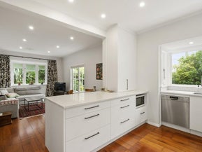 16 Albemarle Road, Northland, Wellington