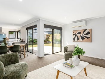 5 Ihakara Arthur Lane, Aotea, Porirua