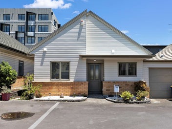 144/172 Mcleod Road, Te Atatu South, Auckland