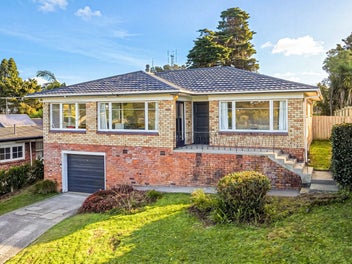 38 Angelo Avenue, Howick, Auckland