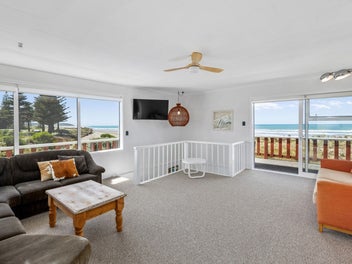 97 Blue Pacific Parade, Riversdale Beach