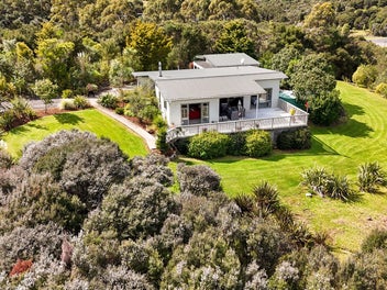 15 Tikitiki Lane, Russell
