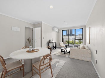 3T/1 Wadier Place, Henderson, Auckland