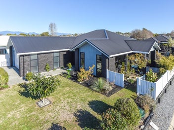 87 Iwa Street, Mapua