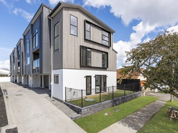 5E Truro Road, Sandringham, Auckland