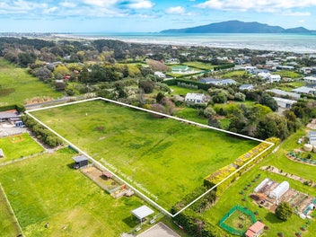 230 Peka Peka Road, Peka Peka, Waikanae