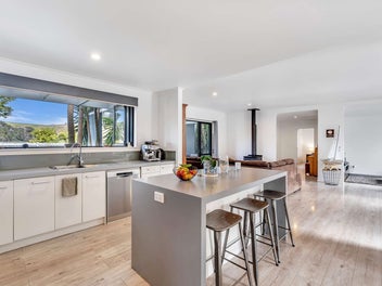 1A Ocean Beach Road, Tairua, Tairua