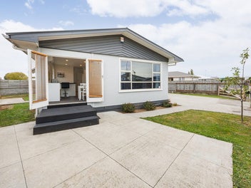 6 Esk Street, Roslyn, Palmerston North