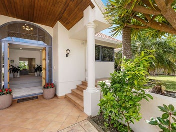 5 Kahala Place, West Harbour, Auckland