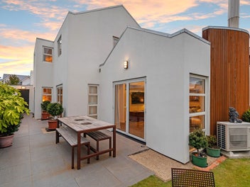 1/10 Naseby Street, Merivale, Christchurch