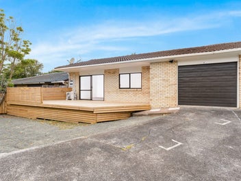 3/30 Trojan Crescent, New Lynn, Auckland