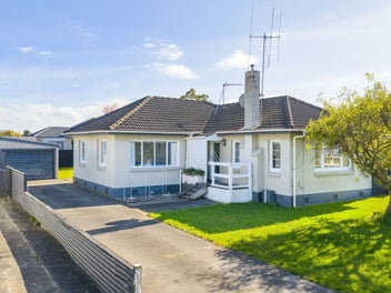 118 Rifle Range Road, Dinsdale, Hamilton