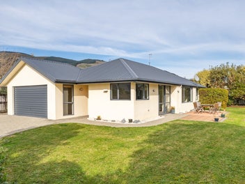 16 Appaloosa Avenue, Richmond, Richmond