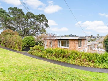1/120 Orakei Road, Remuera, Auckland