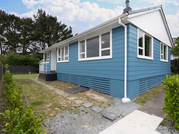 9 Sasanof View, Ascot Park, Porirua