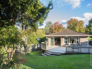 1018 Coatesville-Riverhead Highway, Riverhead, Riverhead