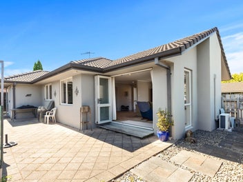 2 Glencoe Court, Pyes Pa, Tauranga