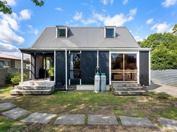 4 Cedar Drive, Aramoho, Whanganui