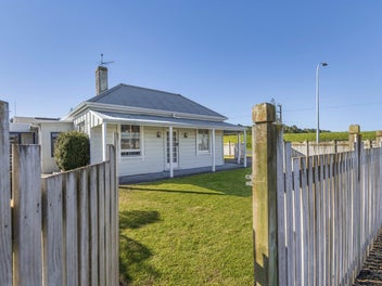 2 Warre Street, Waitara, Waitara