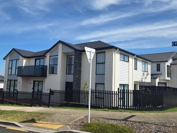 11 Port Way, Rosehill, Papakura