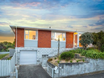 2A Ruamahanga Crescent, Terrace End, Palmerston North