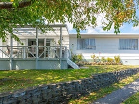 16 Ferney Place, Richmond Heights, Taupo
