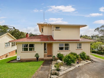 12 Weldene Avenue, Glenfield, Auckland