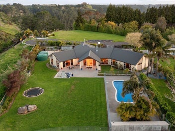 89 Gasson Lane, Pyes Pa, Tauranga
