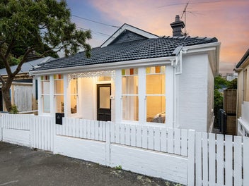 48 Hall Street, Newtown, Wellington