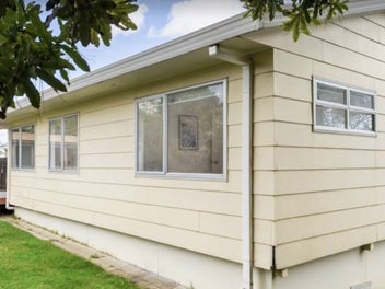 31A Olive Crescent, Papatoetoe, Auckland