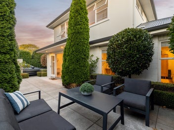 1/58 Office Road, Merivale, Christchurch