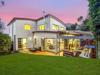15A Korotaha Terrace, Rothesay Bay, Auckland