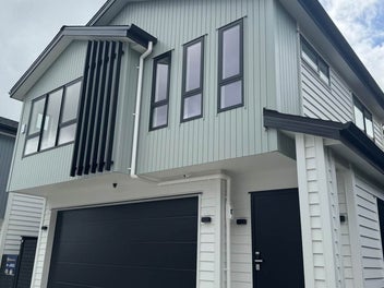 16D Woodhouse Place, West Harbour, Auckland