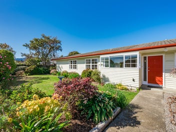 31 Nimmo Avenue West, Waikanae