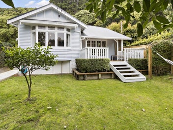 265 Muritai Road, Eastbourne, Lower Hutt